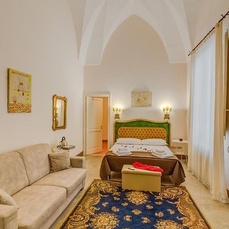 Dimora San Leucio Bed & Breakfast Lecce Exterior photo